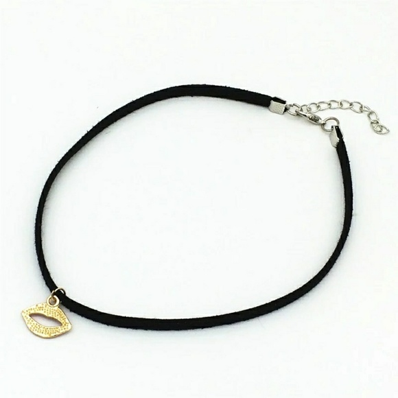 🧁red lip choker - Picture 2 of 2